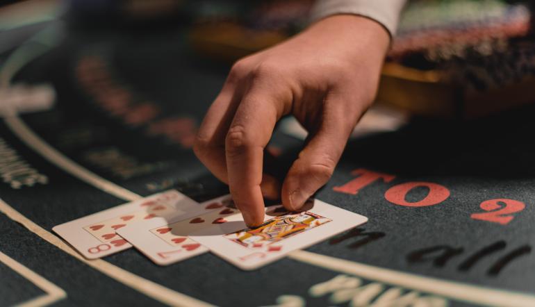 How to count cards in blackjack