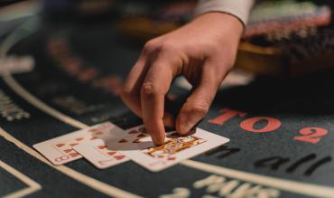 How to count cards in blackjack